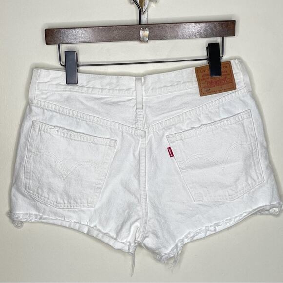 LEVI'S 501 High Rise Distressed Cutoff Shorts White Sz 31 {X24} - Picture 3 of 5